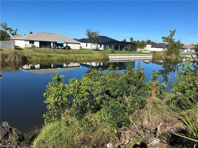 3306 SW 11th  PL, Cape Coral, FL 33914