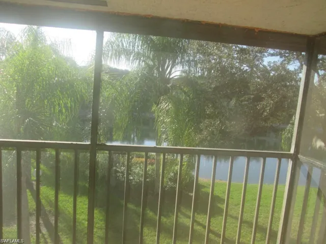 5355 Treetops Dr S-201, Naples, Florida 34113