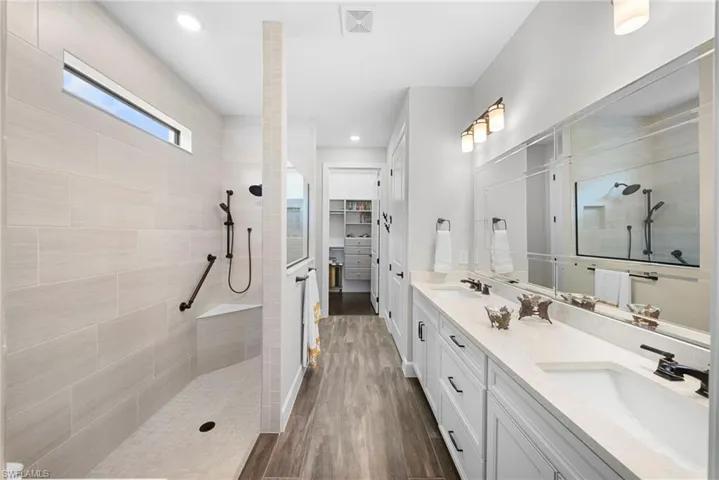9811 Everglades Dr, Naples, Florida 34120