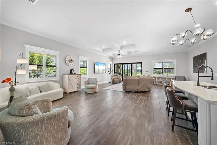 9811 Everglades Dr, Naples, Florida 34120