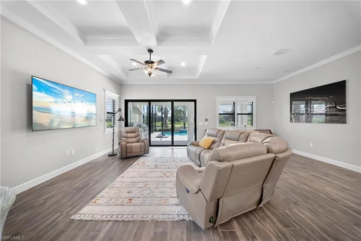 9811 Everglades Dr, Naples, Florida 34120