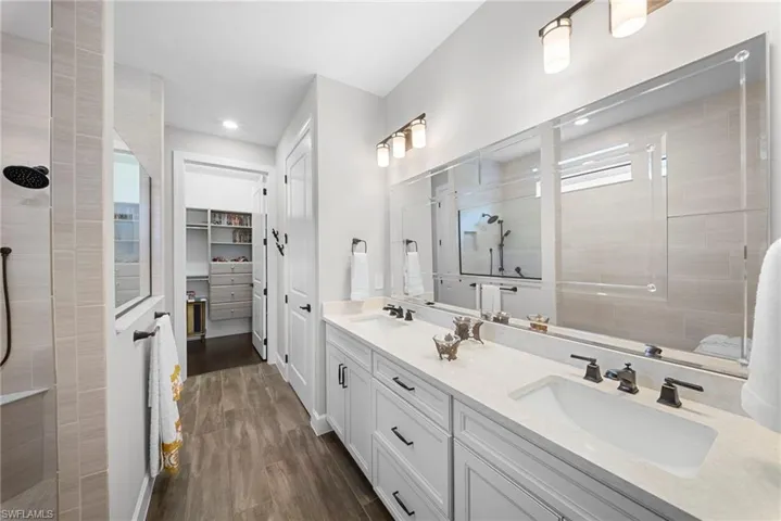 9811 Everglades Dr, Naples, Florida 34120