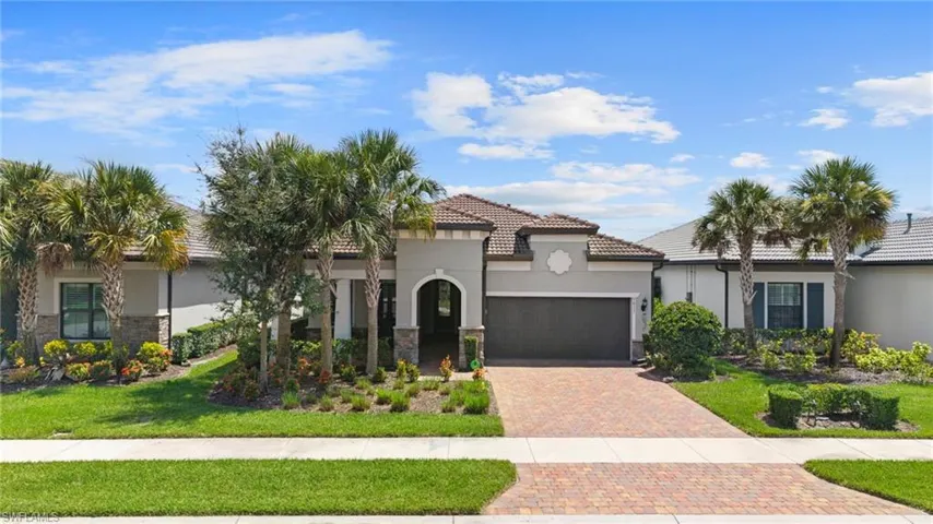 9811 Everglades Dr, Naples, Florida 34120