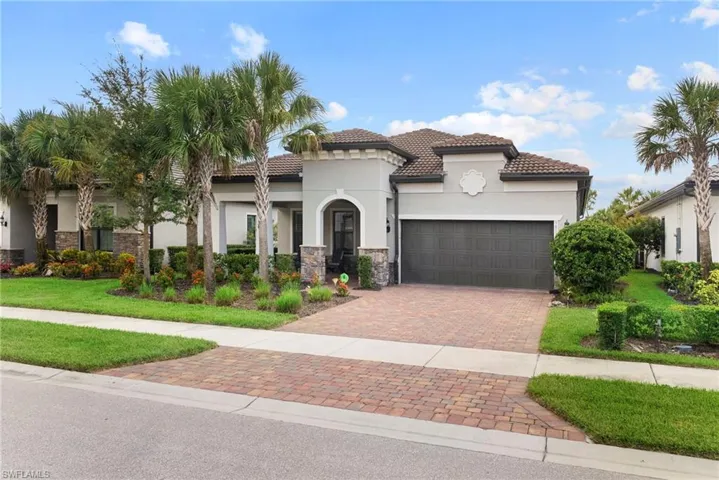 9811 Everglades Dr, Naples, Florida 34120