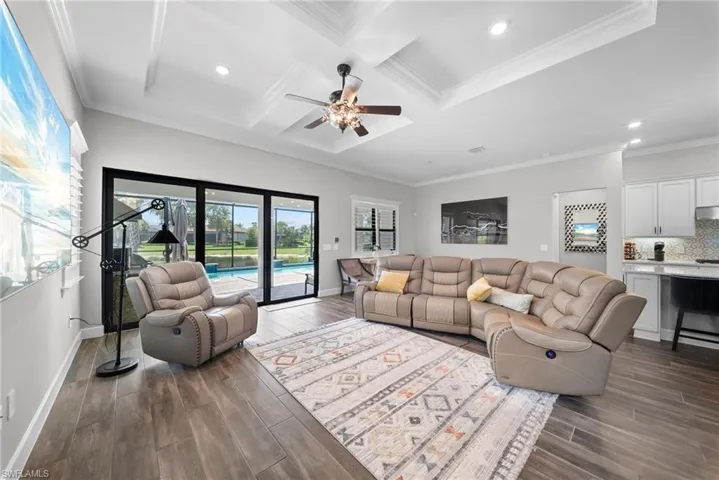 9811 Everglades Dr, Naples, Florida 34120