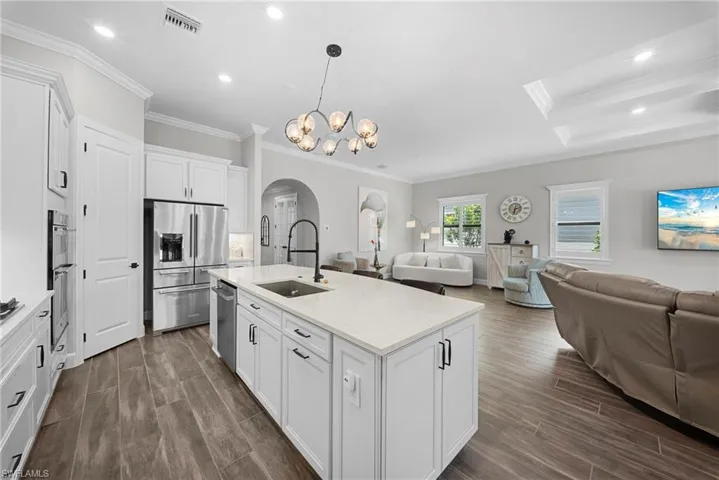 9811 Everglades Dr, Naples, Florida 34120