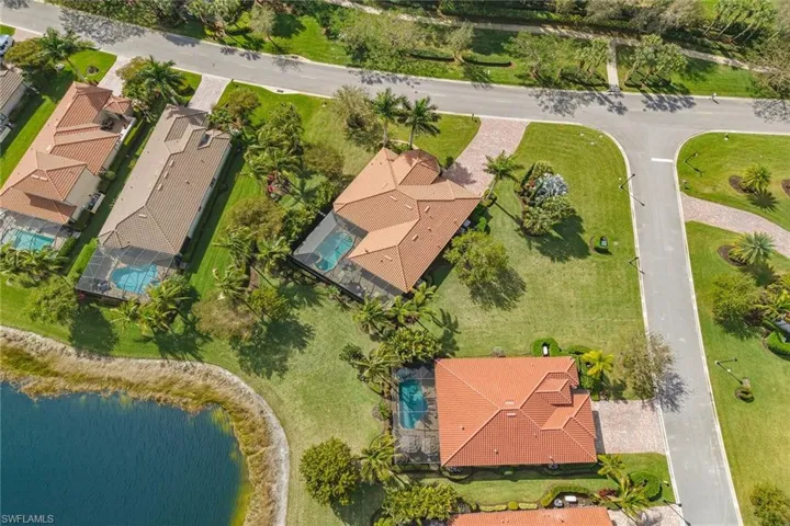 9505 Campanile Cir, Naples, Florida 34114