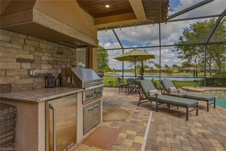 9505 Campanile Cir, Naples, Florida 34114