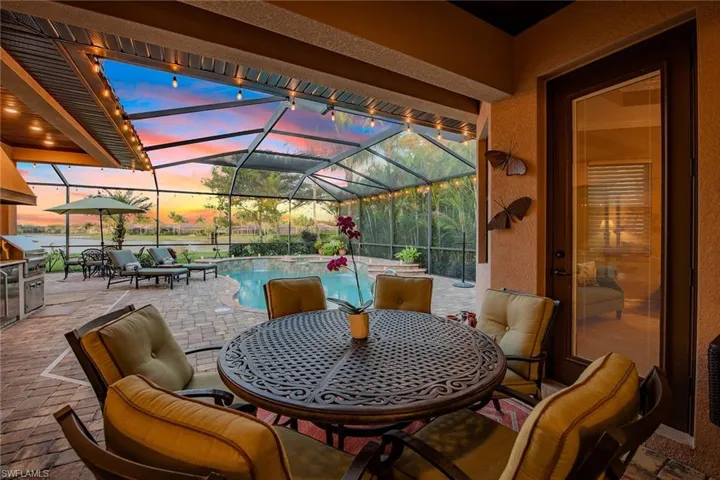 9505 Campanile Cir, Naples, Florida 34114