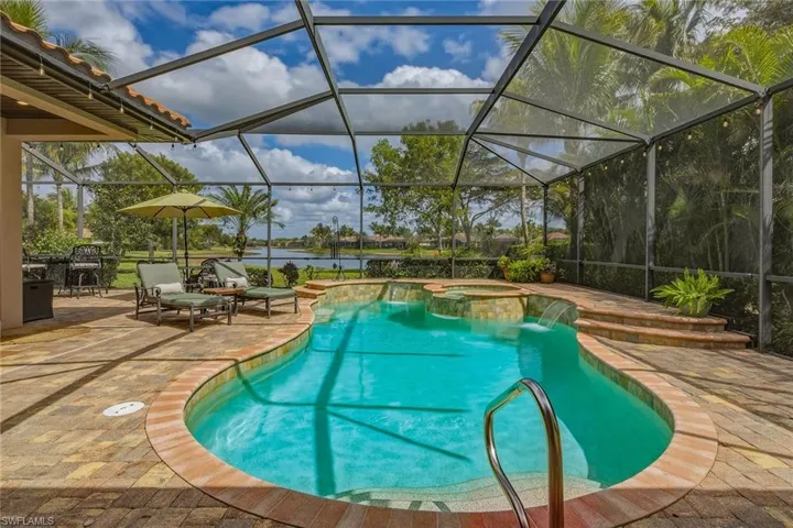 9505 Campanile Cir, Naples, Florida 34114