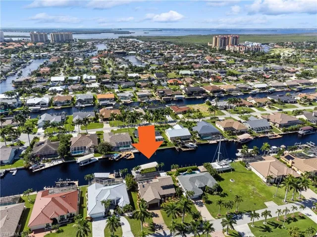 Aerial l view of Home and proximity to open water