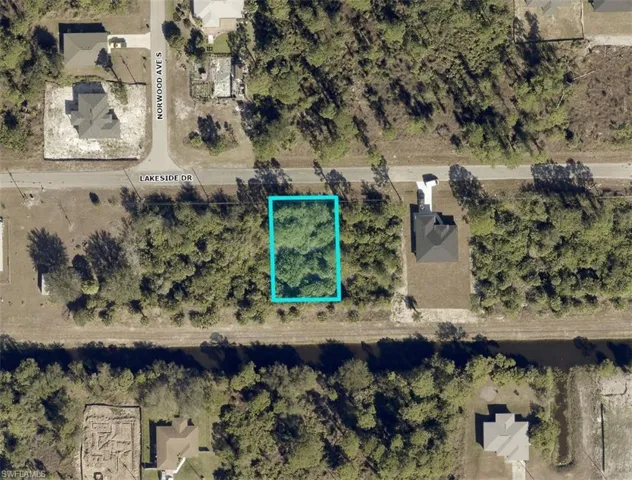 1010 Lakeside Dr, Lehigh Acres, Florida 33974