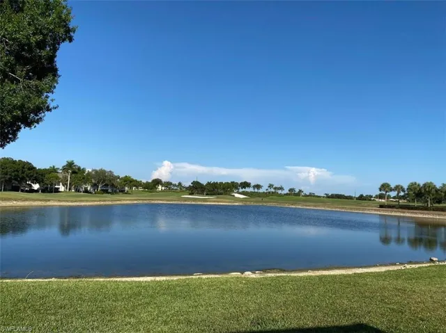 8095  Palomino  DR, Naples, FL 34113