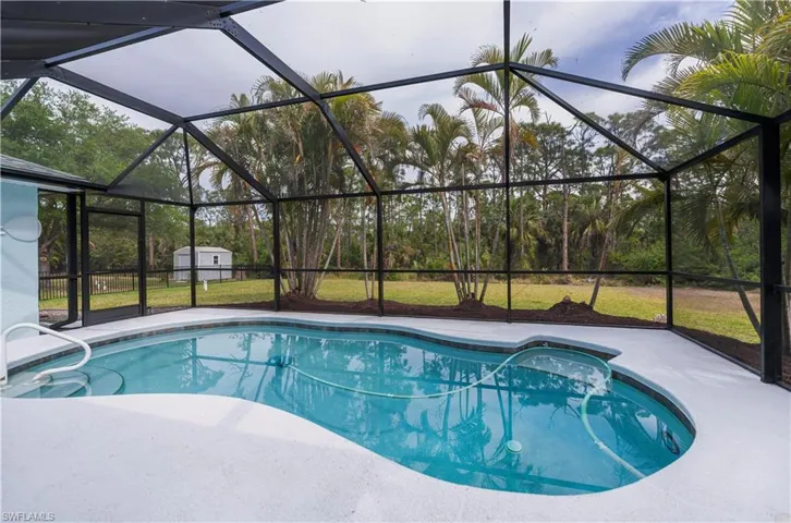 2831 Van Buren Pkwy, Cape Coral Fl 33993