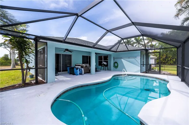 2831 Van Buren Pkwy, Cape Coral Fl 33993