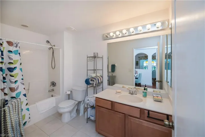 2831 Van Buren Pkwy, Cape Coral Fl 33993