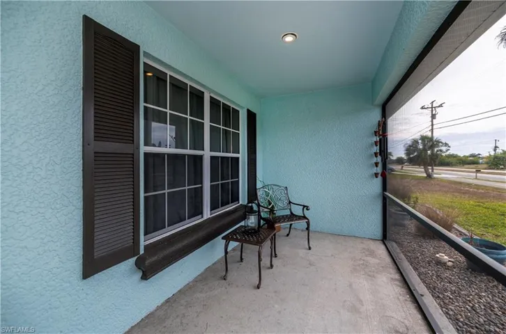 2831 Van Buren Pkwy, Cape Coral Fl 33993