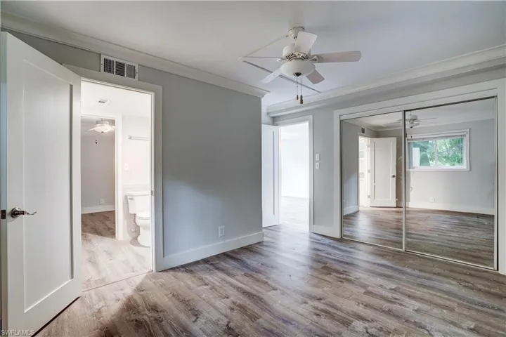 975  9th S AVE, Naples, FL 34102