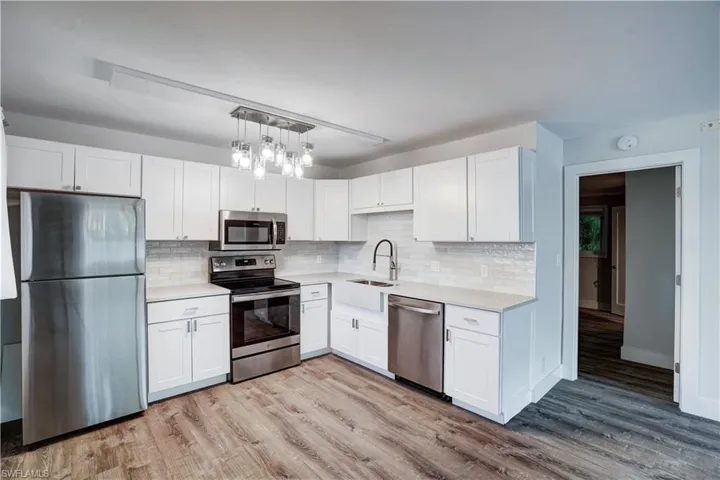 975 9th Ave S 11, Naples, Florida 34102
