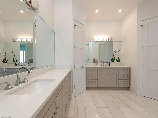 Owner's EnSuite Bath