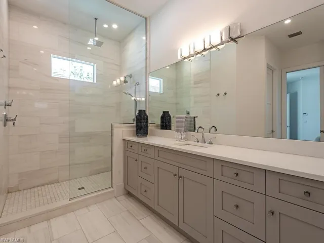 Owner's EnSuite Bath