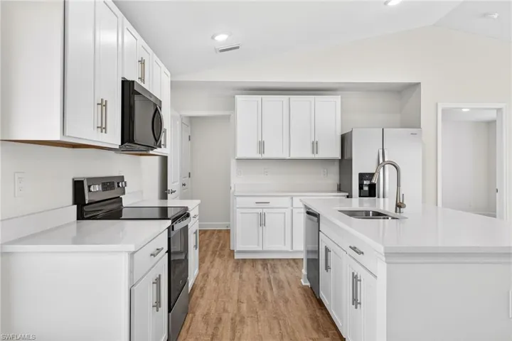 1124 Nw 19th Ave, Cape Coral, Florida 33993
