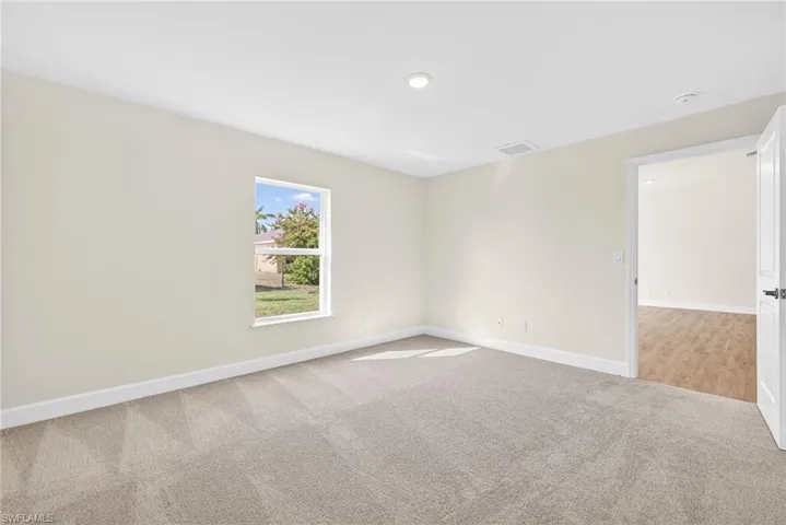1124 Nw 19th Ave, Cape Coral, Florida 33993