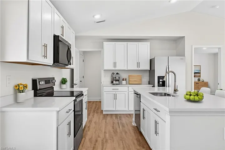 1124 Nw 19th Ave, Cape Coral, Florida 33993