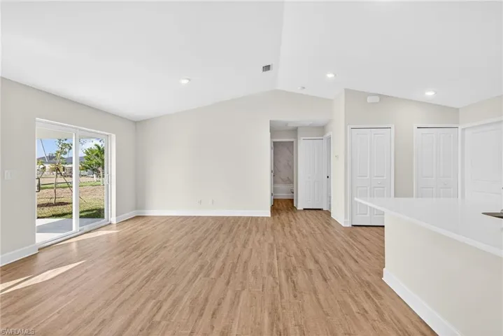 1124 Nw 19th Ave, Cape Coral, Florida 33993