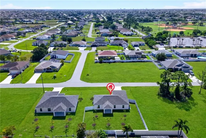 1124 Nw 19th Ave, Cape Coral, Florida 33993