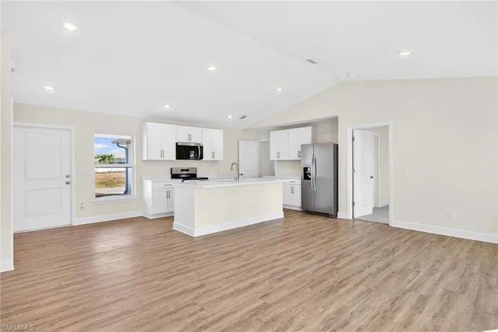 1124 Nw 19th Ave, Cape Coral, Florida 33993