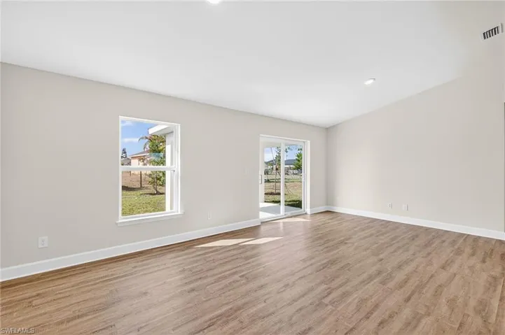 1124 Nw 19th Ave, Cape Coral, Florida 33993
