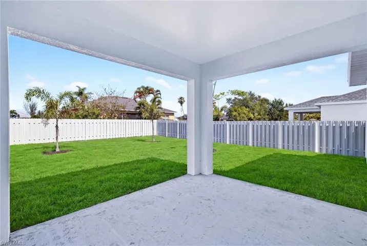 1124 Nw 19th Ave, Cape Coral, Florida 33993