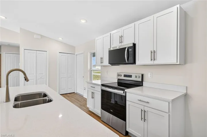 1124 Nw 19th Ave, Cape Coral, Florida 33993