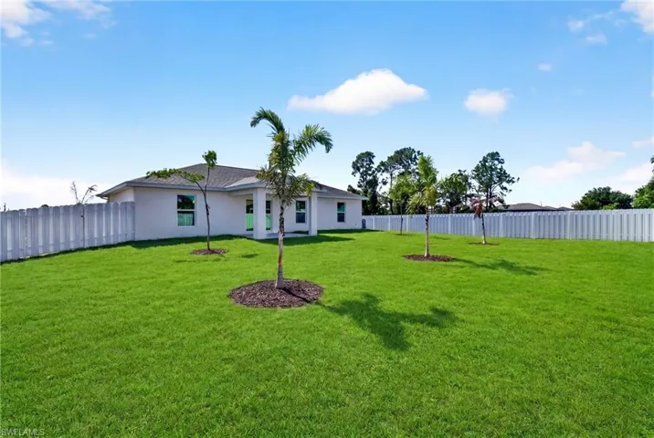 1124 Nw 19th Ave, Cape Coral, Florida 33993