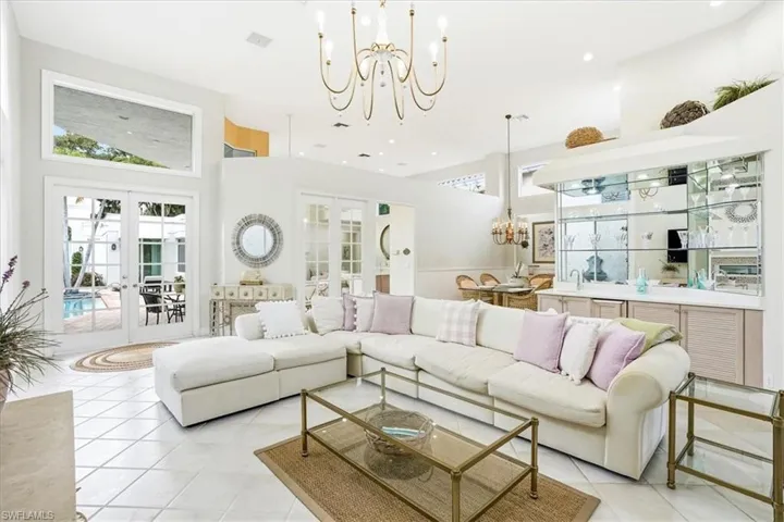 7897 Cocobay Dr, Naples, Florida 34108