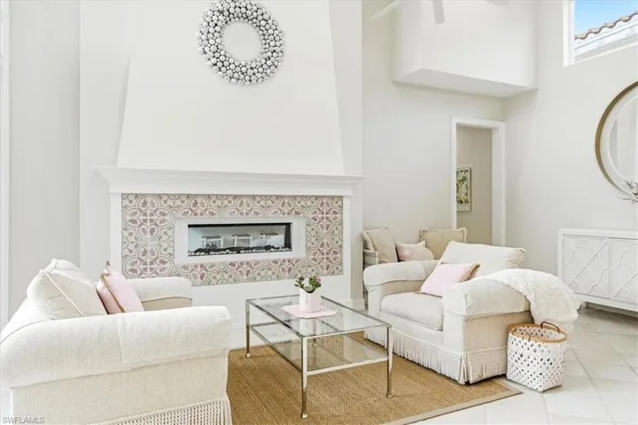 7897 Cocobay Dr, Naples, Florida 34108