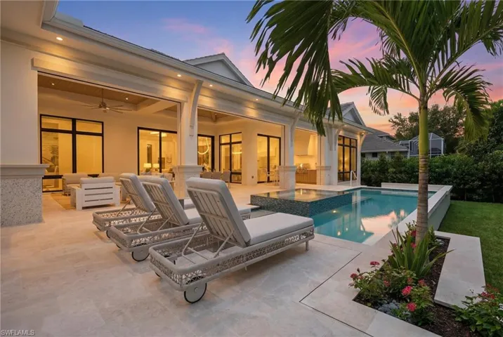 636 Fountainhead Ln, Naples, Florida 34103