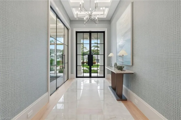 636 Fountainhead Ln, Naples, Florida 34103