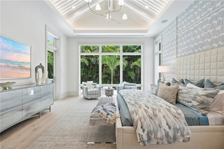 636 Fountainhead Ln, Naples, Florida 34103