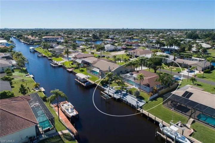 2633 Se 19th Pl, Cape Coral, Florida 33904