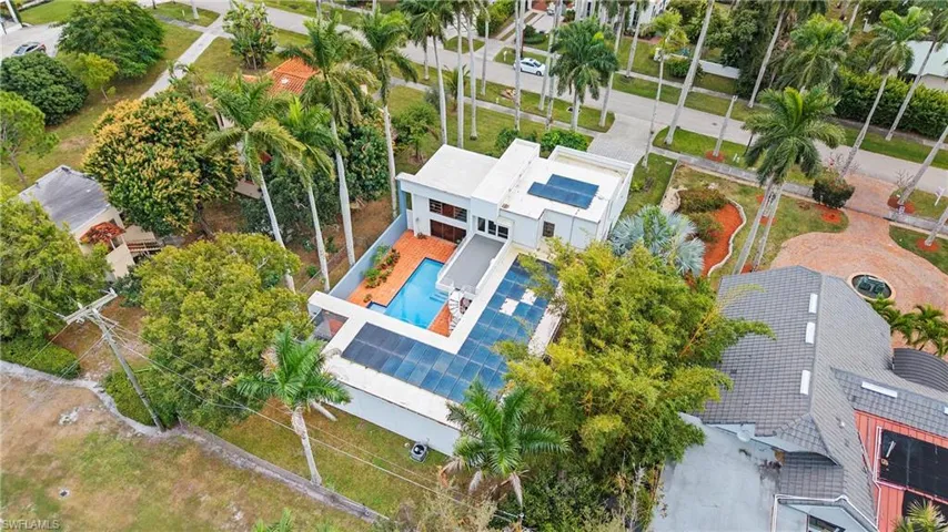 Aerial view of property and surrounding area