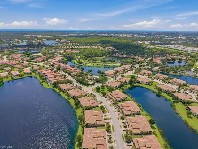9502 Napoli Ln 26201, Naples, Florida 34113