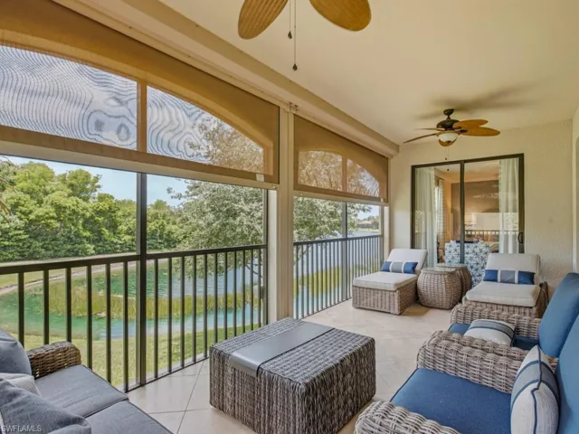 9502 Napoli Ln 26201, Naples, Florida 34113