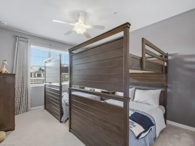 9502 Napoli Ln 26201, Naples, Florida 34113