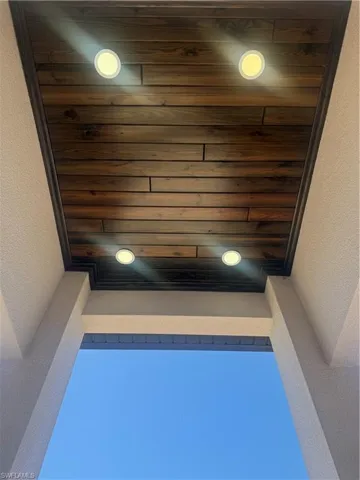 Detailed view of a textured wall