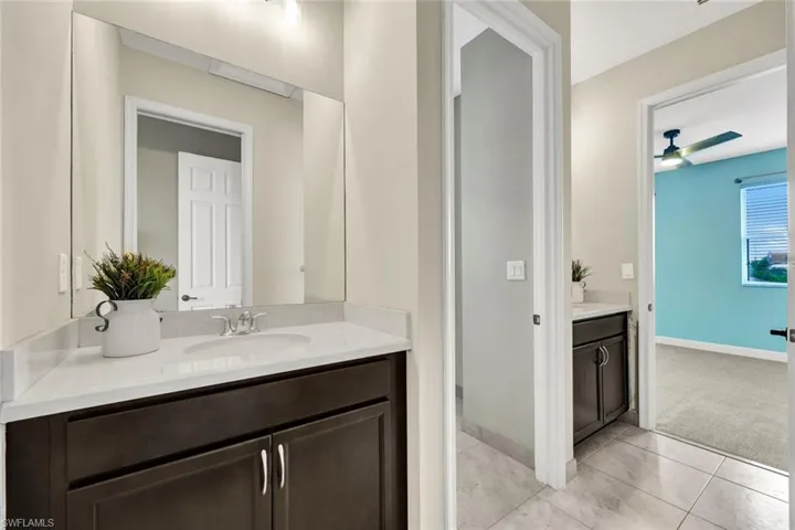 2nd floor Jack-in-Jill Bathroom