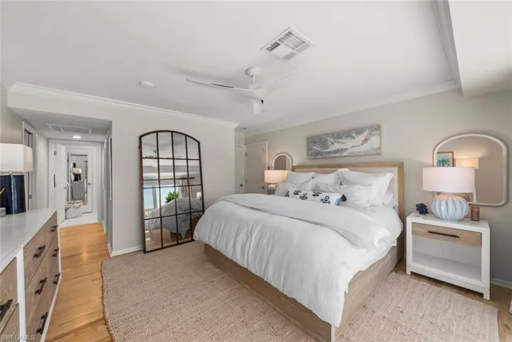 1048 Kings Crown Dr, Sanibel, Florida 33957