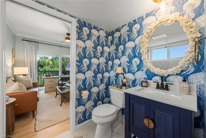 1048 Kings Crown Dr, Sanibel, Florida 33957