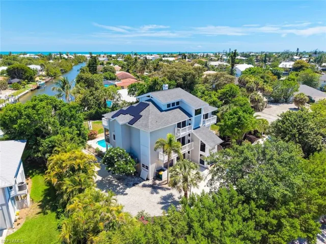 1048 Kings Crown Dr, Sanibel, Florida 33957